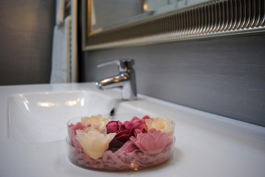 Bed And Breakfast Castello Villafranca di Verona Room photo